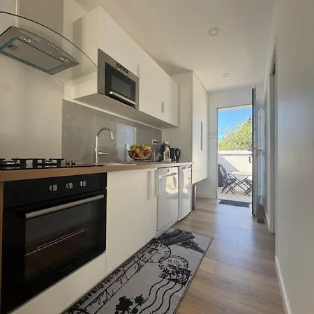 Appartement Prive Au Calme Avec Terrasse Et Parking Taix